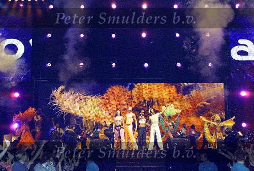 Rotterdam AHOY, 15 april 2000
TMF-Awards optreden en uitreiking 2000
VENGABOYS
