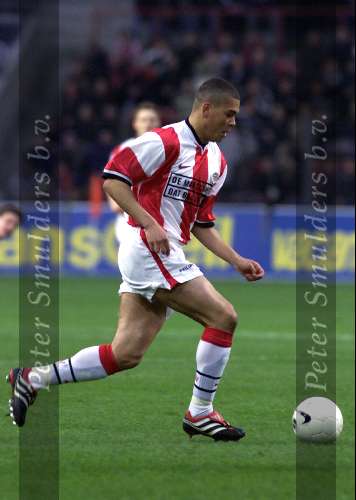 Eindhoven, 1 april 2000
PSV-AZ, eindstand 5-1
Wilfred Bouma