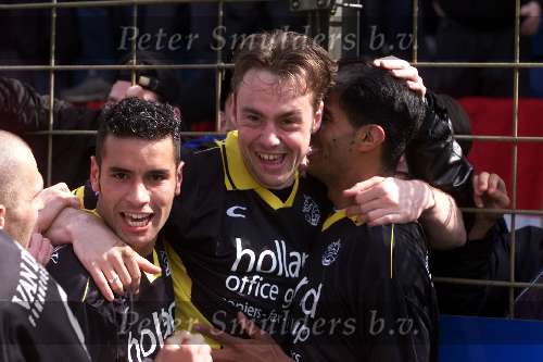 Eindhoven, 28 april 2001
Wedstrijd tussen EVV Eindhoven -FC Den Bosch, eindstand 2-2.
Bart v d Eede heeft gescoord en Den Bosch op 0-2 gebracht