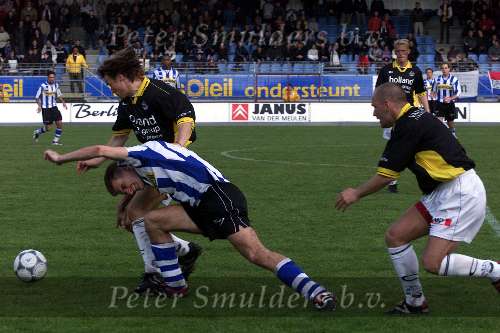 Eindhoven, 28 april 2001
Wedstrijd tussen EVV Eindhoven -FC Den Bosch, eindstand 2-2.
Sander v Huijksloot