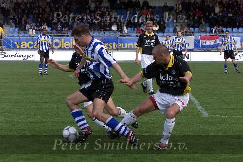 Eindhoven, 28 april 2001
Wedstrijd tussen EVV Eindhoven -FC Den Bosch, eindstand 2-2.
Sander v Huijksloot