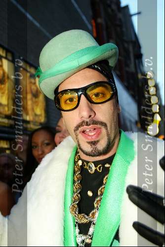 Amsterdam 23 april 2002
Premier Ali G in Pathe de Munt.