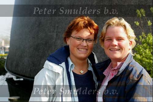 Kaatsheuvel 21 april 2002
50 jarig bestaan van de efteling en premiere show Hans Klok.
Cindy de Koning met vriendin