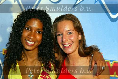 Rotterdam 13 april 2002
TMF Awards in ahoy
Georgina Kwayke met vriendin