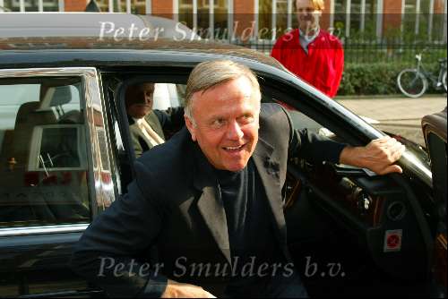 Amsterdam 11 april 2002
Opening restaurant Joop Braakhekke
Harry Mens met Bentley