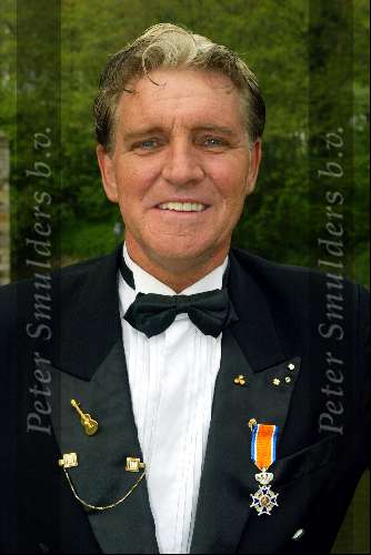 Dussen 26 april 2002
Jacques Herb met lintje