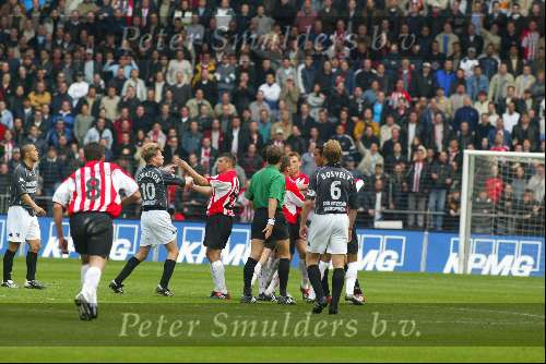 Eindhoven 14 april 2002
PSV-Feyenoord 2-0
Ruzie Jon DahlTomasson en Wilfred Bouma