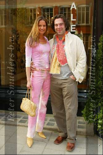 Amsterdam 11 april 2002
Opening restaurant Joop Braakhekke
Mariska Hulscher met vriend