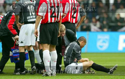 Eindhoven 14 april 2002
PSV-Feyenoord 2-0
Ono geblesseerd
