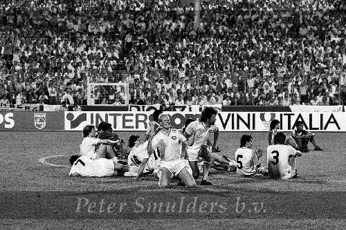 Stuttgart 25 mei 1988
Vreugde bij Ronald Koeman na een gescoorde penalty na de
verlenging tegen Benfica.