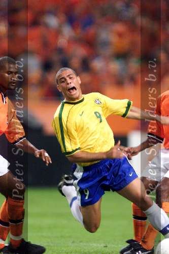 Amsterdam 9 oktober 1999 
Vriendschappelijke interland
Nederland-Brazilie, eindstand 2-2
Ronaldo