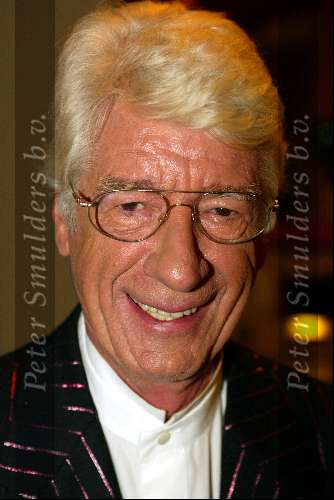 Amsterdam 22 april 2002
Uitreiking musical awards
 Rudi Carell