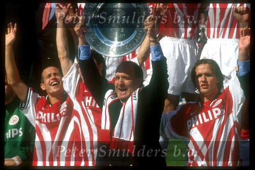 Dick Advocaat kampioen met PSV seizoen 1996/1997
Boudewijn Zenden en Gilles de bilde
