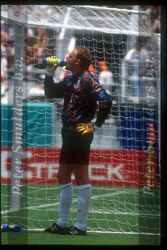Ed de Goeij spelend voor het Nederlands elftal in 1994