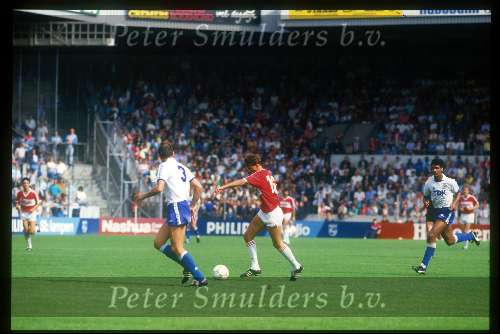Eric Viscaal spelend voor PSV
ronald spelbos en Frank Rijkaard