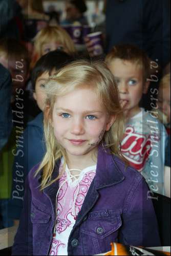 Amersfoort 12 april 2003
Premiere de ijsbeer in amersfoort
esther duller met gezin
