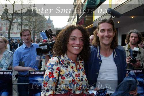 Amsterdam 16 april 2003
premiere van god los.
zus famke Jansen