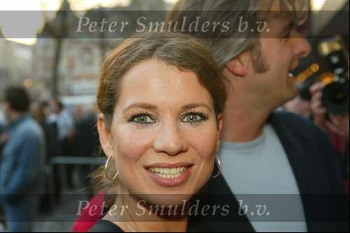 Amsterdam 16 april 2003
premiere van god los.
frederique huydts