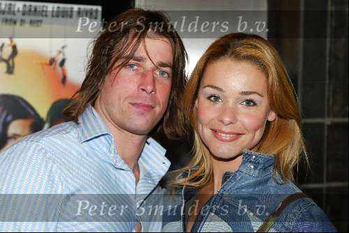 Amsterdam 7 maart 2003
Premiere Adrenaline. Daniel Louis Rivas Georgina Verbaan
Froukje de Both met vriend