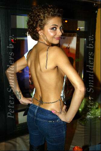 Amsterdam 7 maart 2003
Premiere Adrenaline
Georgina Verbaan met tatoeage