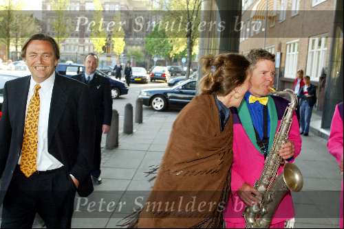 Amsterdam 22 april 2003
hans weijers met zijn vrouw
