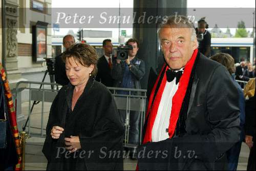 Amsterdam 25 april 2003
Concert vanwege de 65 e verjaardag van koningin beatrix
Hans v Mierlo met vrouw
