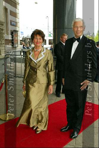 Amsterdam 25 april 2003
Concert vanwege de 65 e verjaardag van koningin beatrix
hans v d broek met vrouw