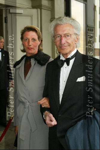 Amsterdam 25 april 2003
Concert vanwege de 65 e verjaardag van koningin beatrix
harry mulisch met vrouw