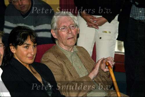 Amsterdam 11 april 2003
Presentatie boek Jan Roelfs in filmtheater
herman Kuiphof