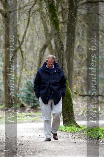 Bussum 11 april 2003
Ivo niehe wandelend