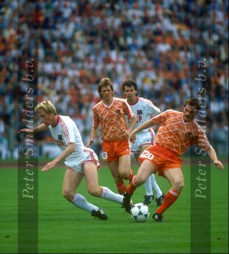 Munchen, 25 juni 1988 Finale Europees Kampioenschap 1988
Finale Nederland-Rusland, eindstand 2-0
1-0 door Ruud Gullit en 2-0 door Marco v Basten
Jan wouters en Erwin koeman