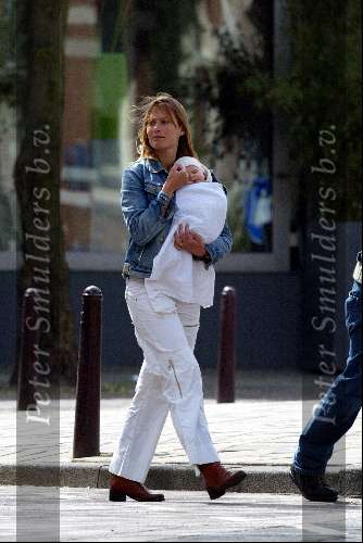 Amsterdam 27 april 2003

Jasper Krabbe met vrouw en baby


Peter Smulders bv