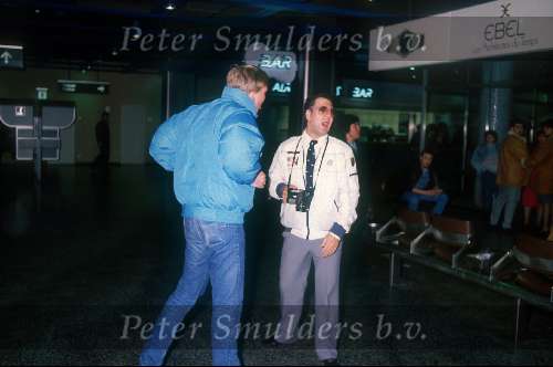 Zurich 18 december 1990
Joop v Tellingen wordt in elkaar geslagen door Prins Willem Alexander op het vliegveld van Zurich