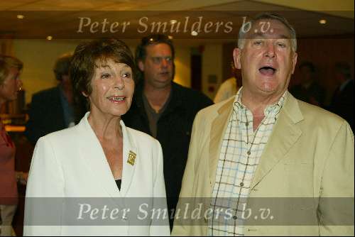 Bussum 25 april 2003
presentatie boek willem Ruis
mies bouwman koos postema