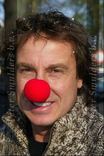 Amersfoort 12 april 2003
Premiere de ijsbeer in amersfoort
marco borsato rode neus