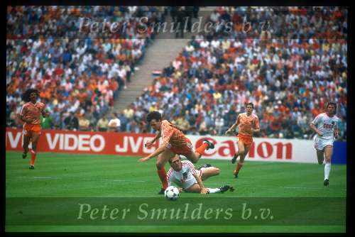 Munchen, 25 juni 1988 Finale Europees Kampioenschap 1988
Finale Nederland-Rusland, eindstand 2-0
1-0 door Ruud Gullit en 2-0 door Marco v Basten