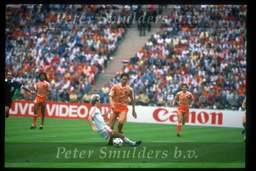 Munchen, 25 juni 1988 Finale Europees Kampioenschap 1988
Finale Nederland-Rusland, eindstand 2-0
1-0 door Ruud Gullit en 2-0 door Marco v Basten