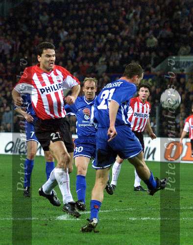 Eindhoven, 15 maart 
1/4 finale UEFA-Cup PSV-FCKaiserslautern, eindstand 
Nikiforov