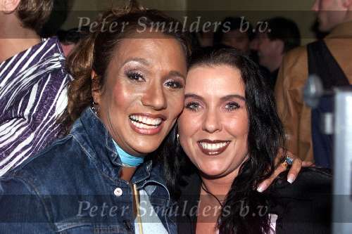 Amsterdam, 29 maart 2001
Uitreiking CD Justine Pelmelay
Patty Brard met Mona BB