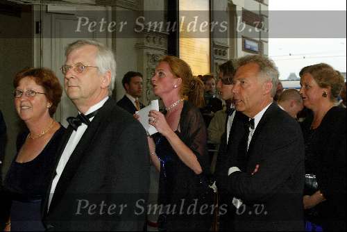 Amsterdam 25 april 2003
Concert vanwege de 65 e verjaardag van koningin beatrix
paul witteman met vriendin
