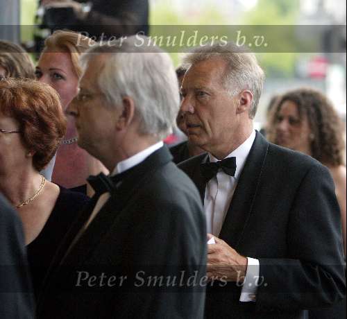 Amsterdam 25 april 2003
Concert vanwege de 65 e verjaardag van koningin beatrix
paul witteman met vriendin