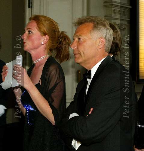 Amsterdam 25 april 2003
Concert vanwege de 65 e verjaardag van koningin beatrix
paul witteman met vriendin