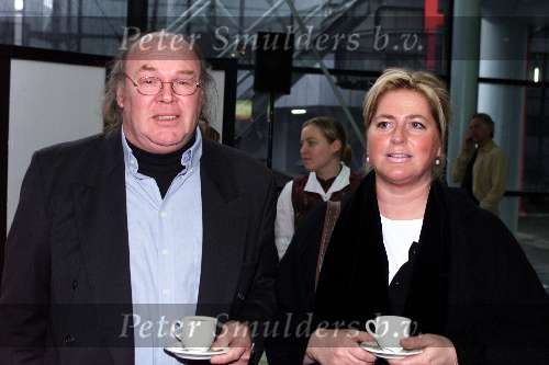 Rotterdam 23 maart 2001
Lee Towers onthulling borstbeeld in Ahoy.
 Piet Souer met vrouw