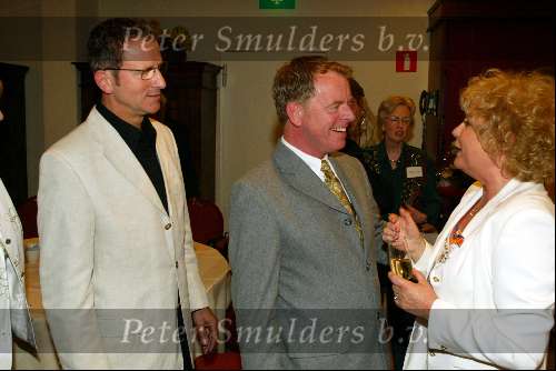 Soestduinen 26 april 2003
connie vink krijgt koninklijke onderscheiding
robert paul