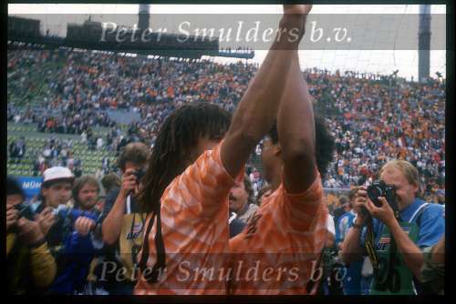 Munchen, 25 juni 1988 Finale Europees Kampioenschap 1988
Finale Nederland-Rusland, eindstand 2-0
1-0 door Ruud Gullit en 2-0 door Marco v Basten
Frank rijkaard en ruud gullit