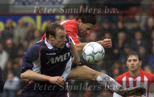 Eindhoven, 18 maart 2001
Kompetitie PSV-FC Utrecht, eindstand 5-1
Ruud v Nistelrooy
Mooie kopbal aktie