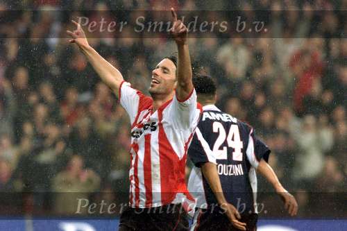 Eindhoven, 18 maart 2001
Kompetitie PSV-FC Utrecht, eindstand 5-1
Ruud v Nistelrooy