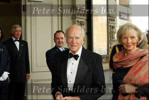 Amsterdam 25 april 2003
Concert vanwege de 65 e verjaardag van koningin beatrix
soldaat v oranje met vrouw