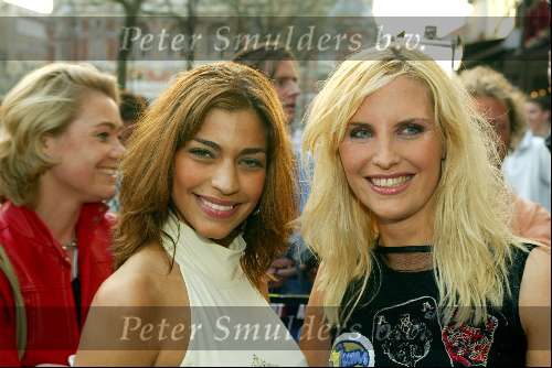 Amsterdam 16 april 2003
premiere van god los.
Touriya