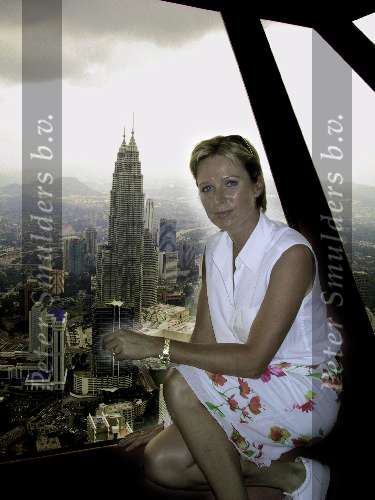 Kuala Lumpur 3 juni 2000
terugreis naar Amsterdam
lunchen in de KL Tower
Twin Tower  Twin Building